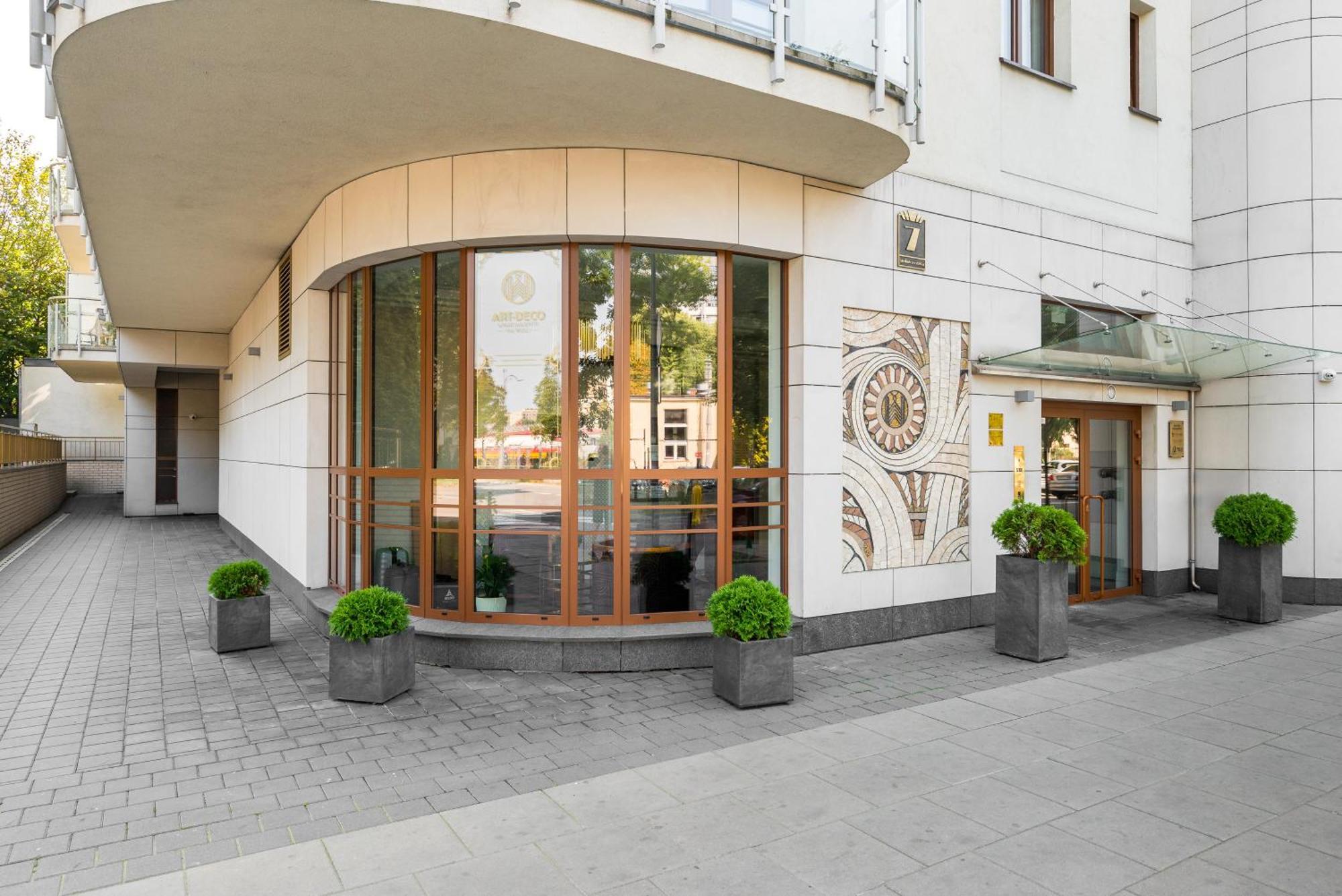 Luxury 2-bedroom Penthouse Skyline 15m Terrace, Garage, Gym, Rooftop & Only 500 M To Metro Appartamento Varsavia